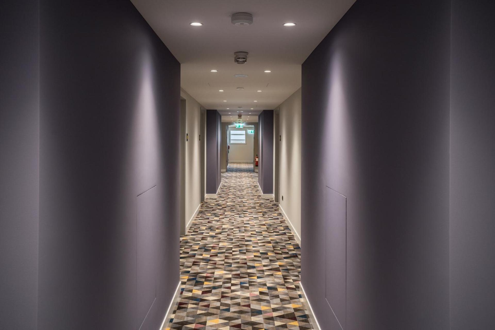 Hampton By Hilton Locarno 호텔 로손 외부 사진