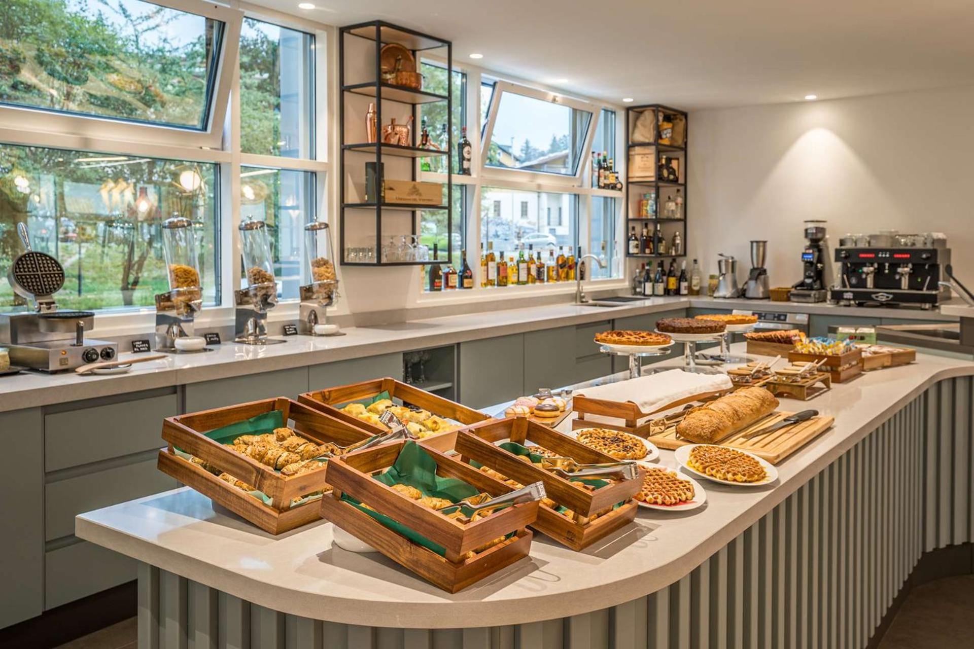 Hampton By Hilton Locarno 호텔 로손 외부 사진