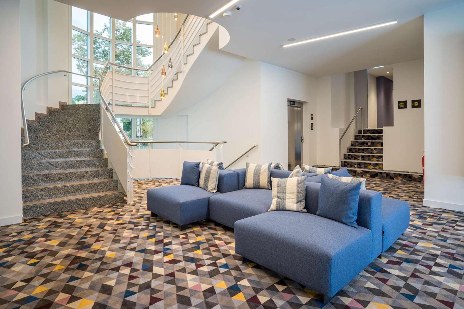 Hampton By Hilton Locarno 호텔 로손 외부 사진
